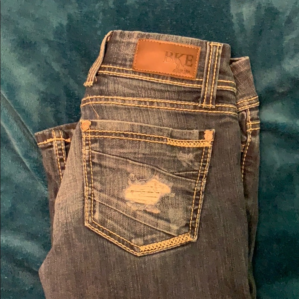 Buckle Stella